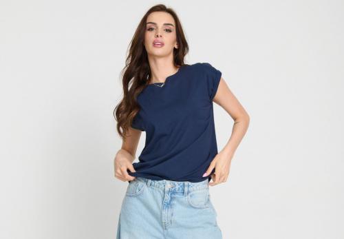 Női blúzok – oversized, testhez simuló vagy ing stílusú? Melyik működik a legjobban?